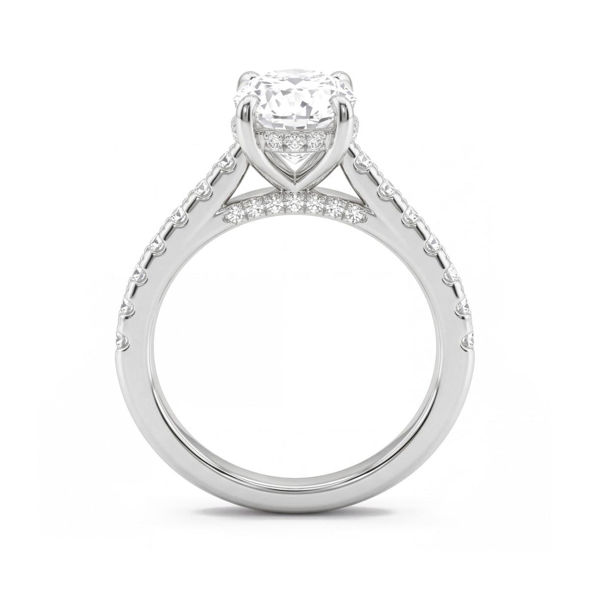 Arcadia - ovale moissanite ring met hidden halo en pavé schouders