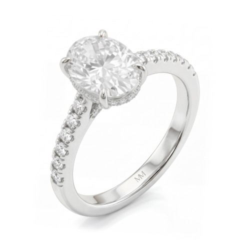 Arcadia - ovale moissanite ring met hidden halo en pavé schouders