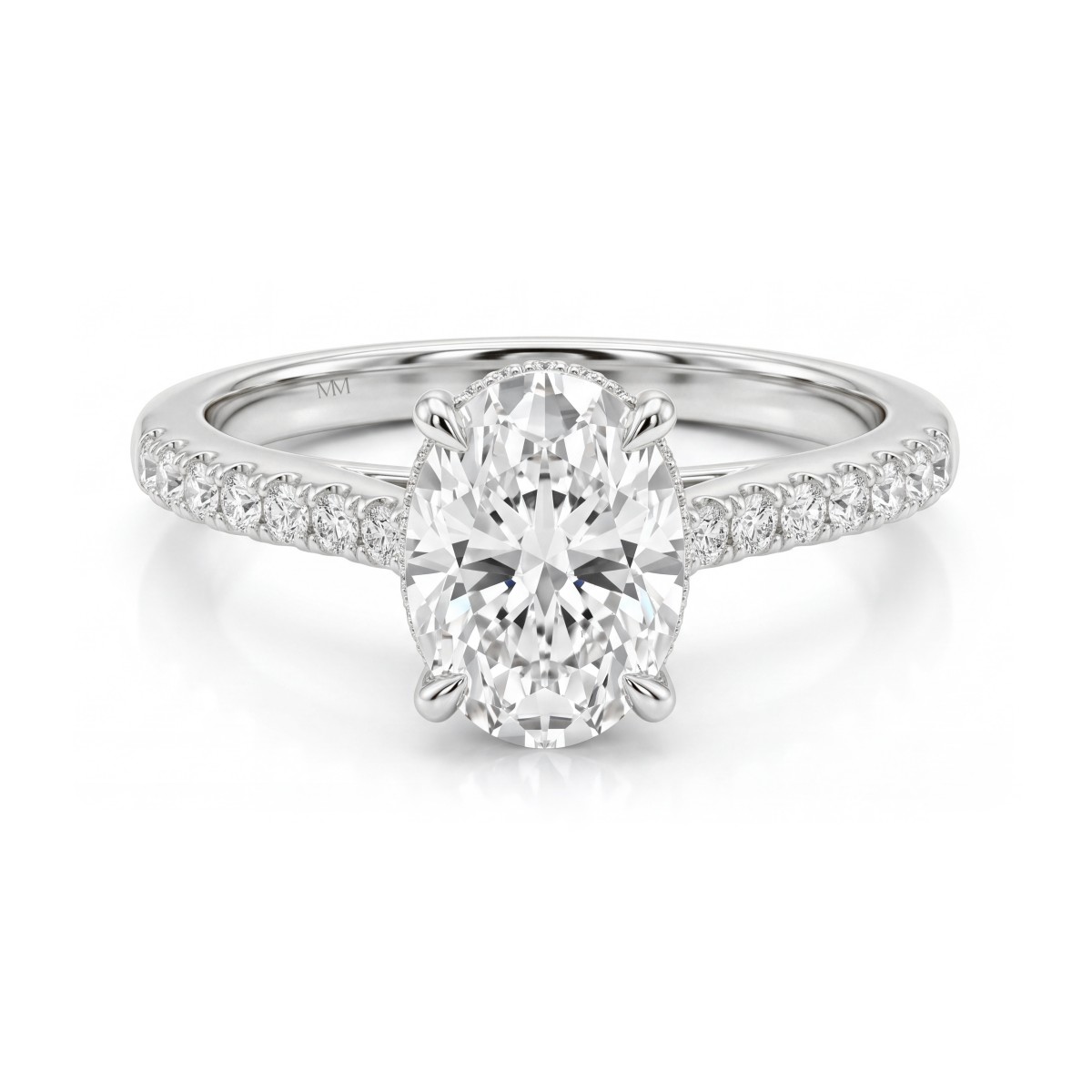 Arcadia - ovale moissanite ring met hidden halo en pavé schouders