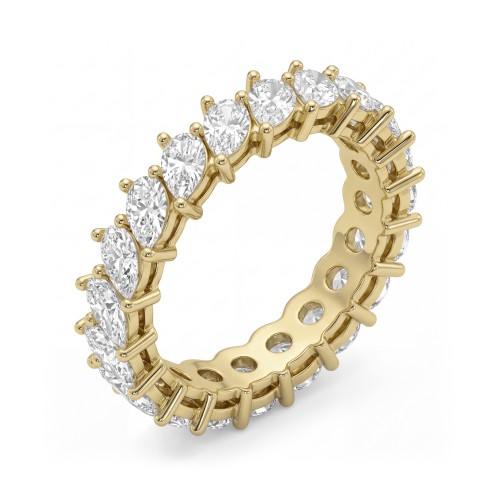 Laurel - peervormige moissanite volledig bezette eternity ring met gekantelde stenen