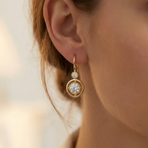 Moissanite oorhangers