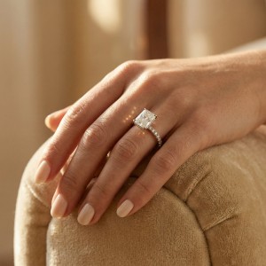 Zijsteen ringen