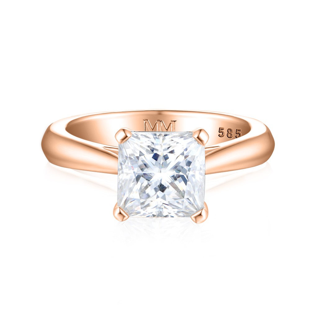 Iris - Princess Solitair Moissanite Ring