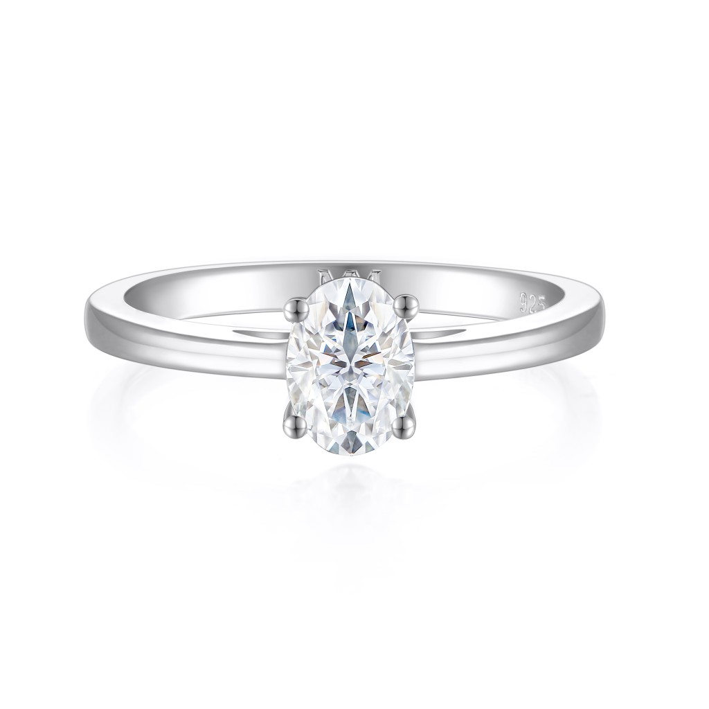 Eloise - Ovaal Solitair Moissanite Ring