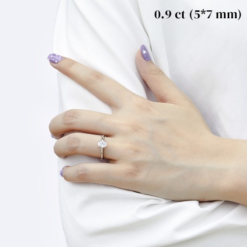 Eloise - Ovaal Solitair Moissanite Ring