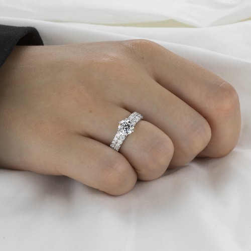Moissanite Ringen in Platina