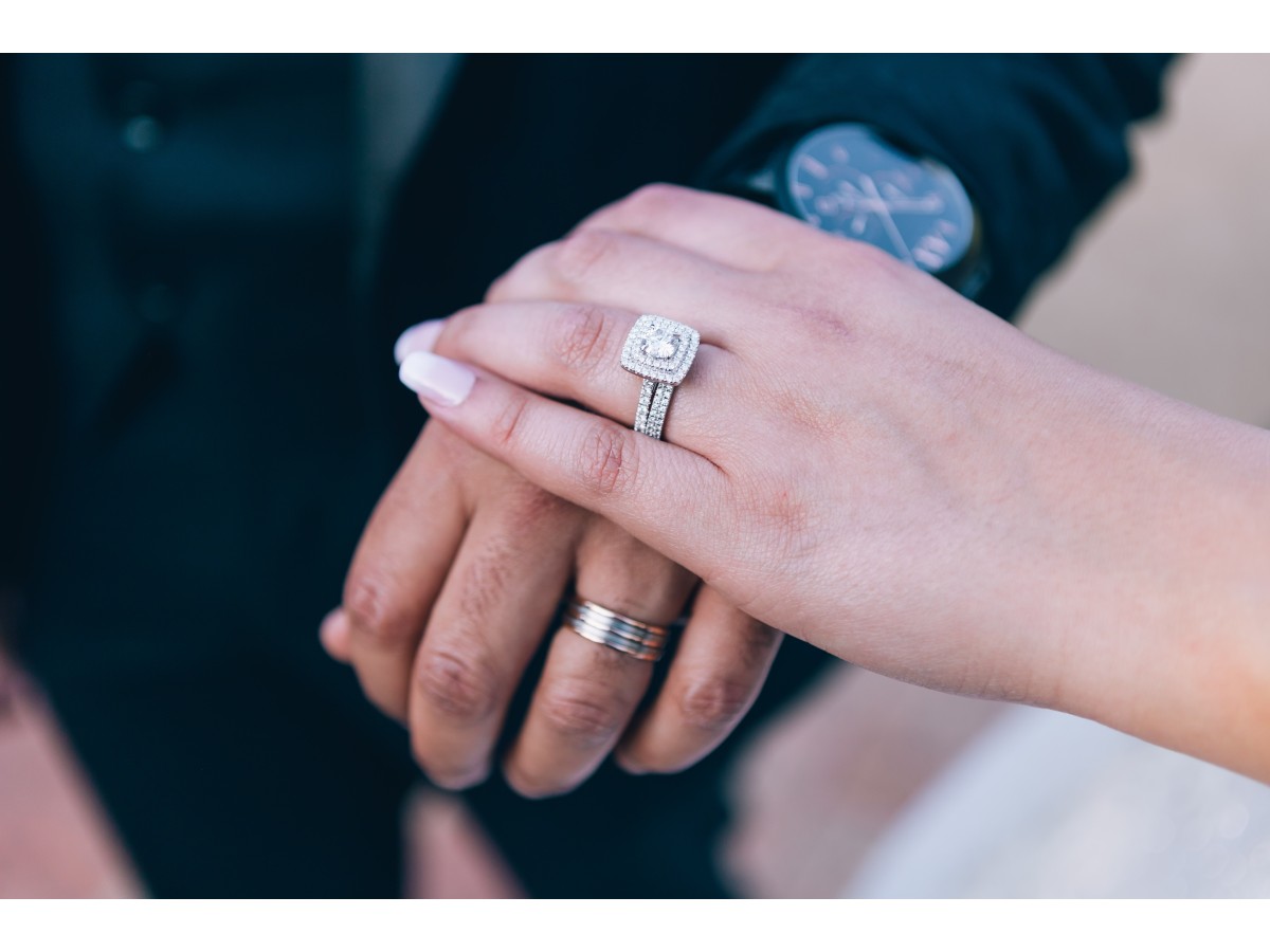 Moissanite Verlovingsring: Waarom Het De Perfecte Keuze Is