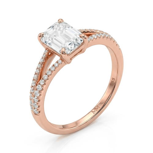 Emelise - Smaragd Geslepen Moissanite Ring met Split-Shank en Zijstenen