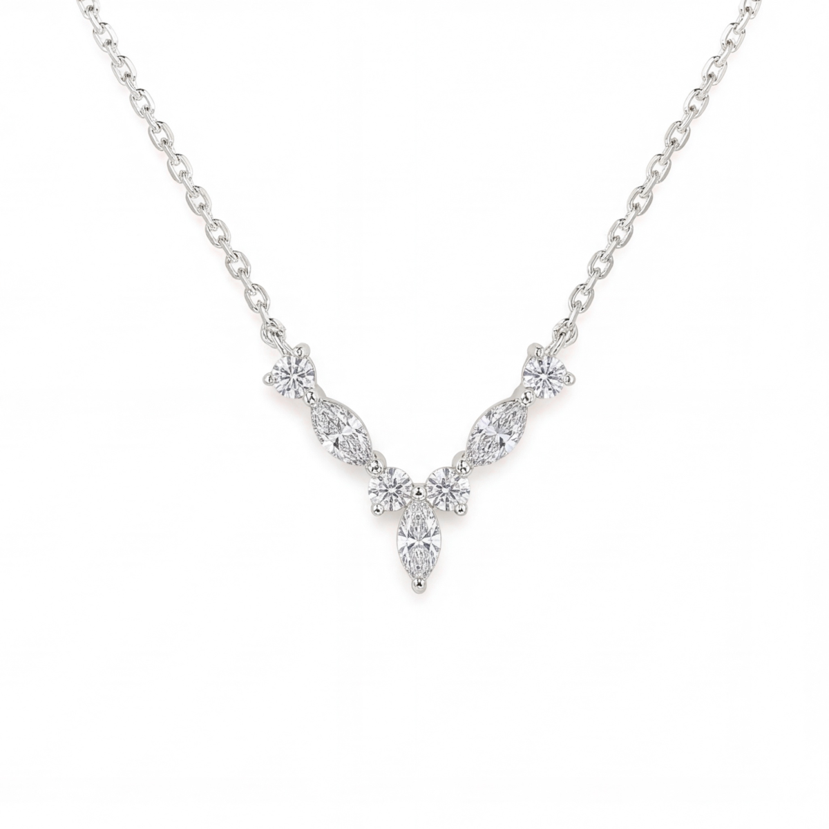 Adelina - Elegante Moissaniet Ketting met Marquise Accenten