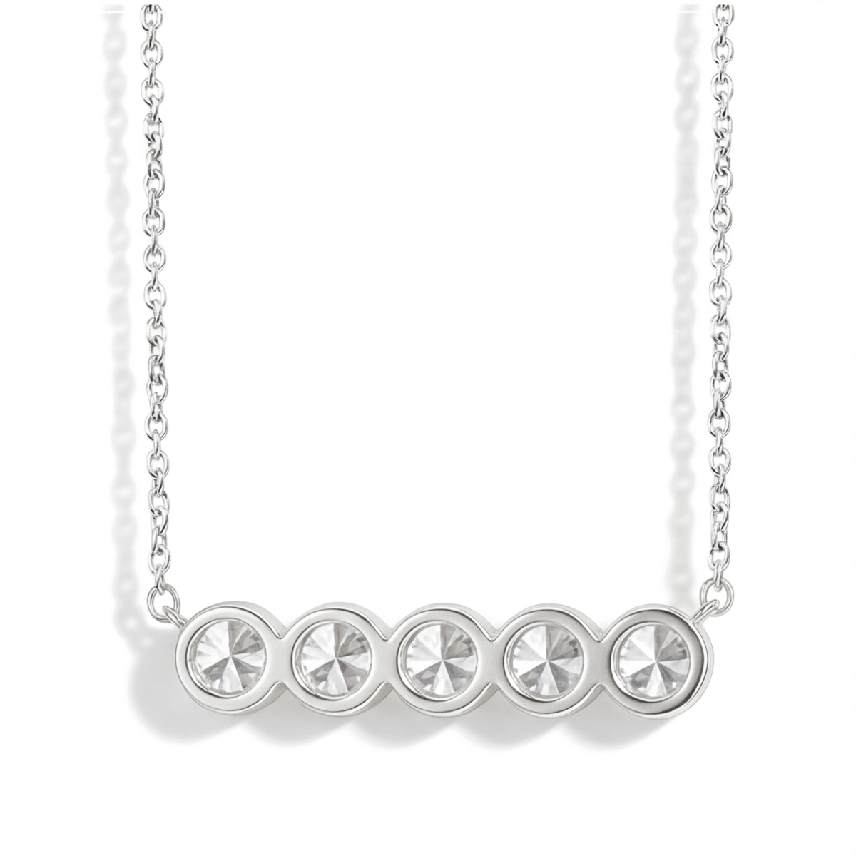 Quinta - Moissaniet ketting met vijf stenen in een bezel