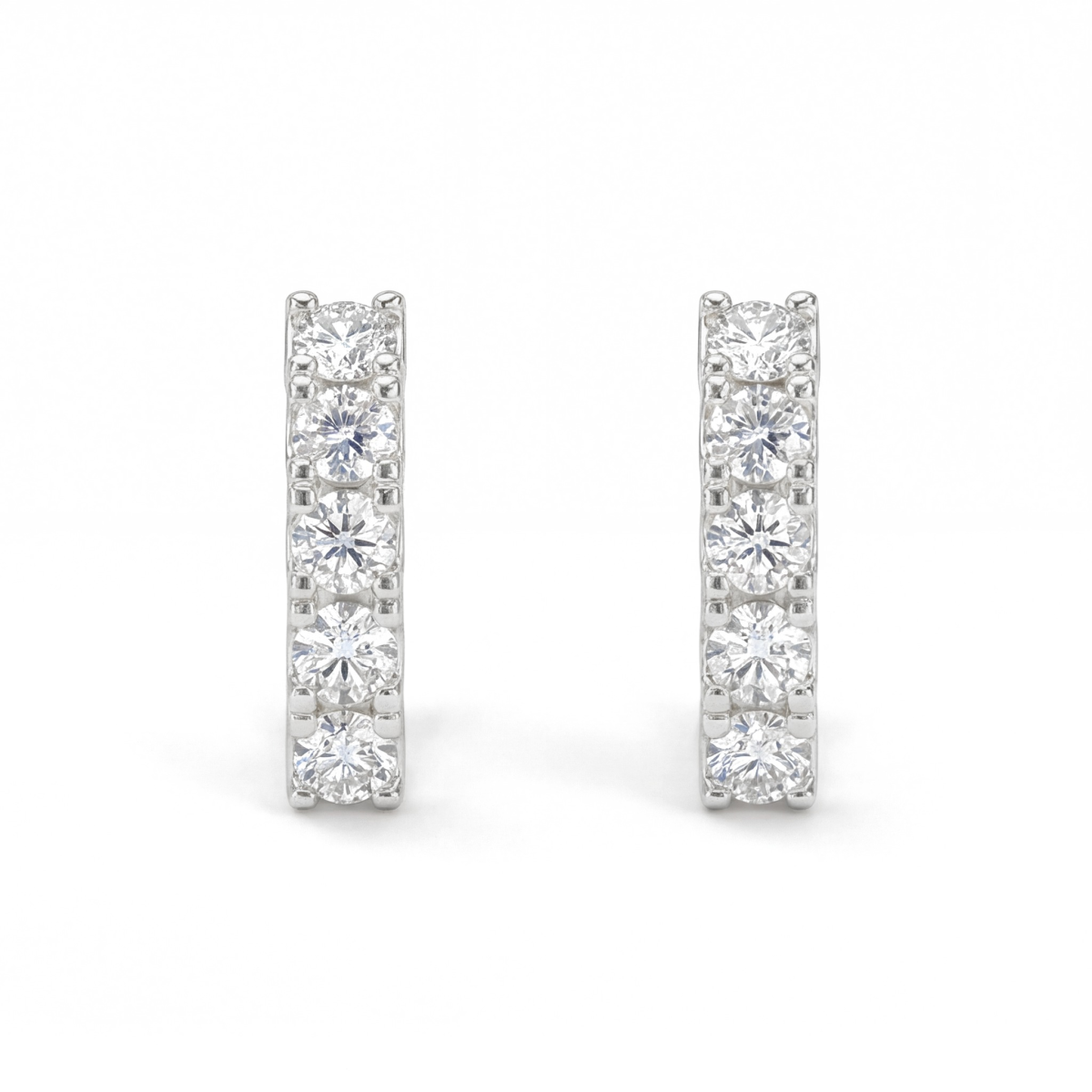 Cascade - Lineaire Moissanite Oorringen