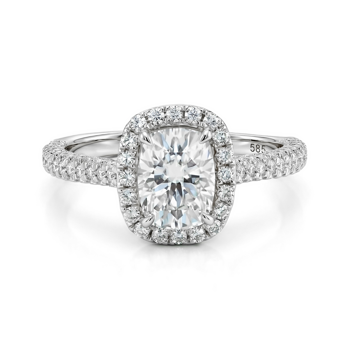 Plushette - Langwerpige Cushion Moissanite Verlovingsring Met Halo en Micropavé Schacht