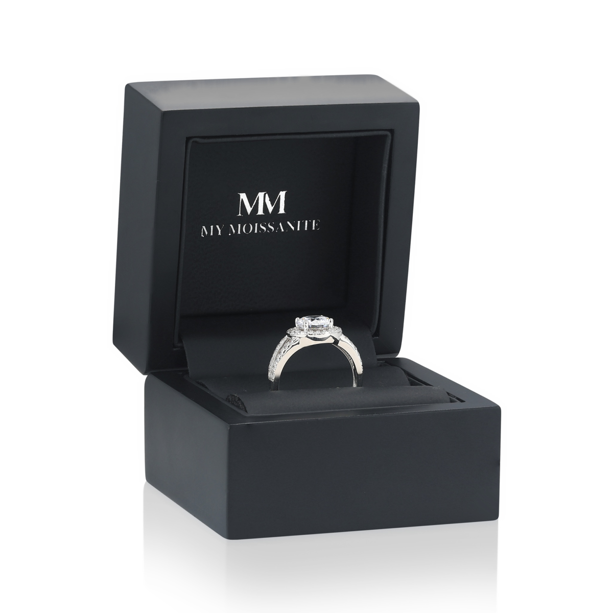 Regalyn - Moissanite Verlovingsring Met Halo En Split-Shank Design