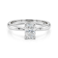 Lustra – Radiant Solitair Moissanite Ring