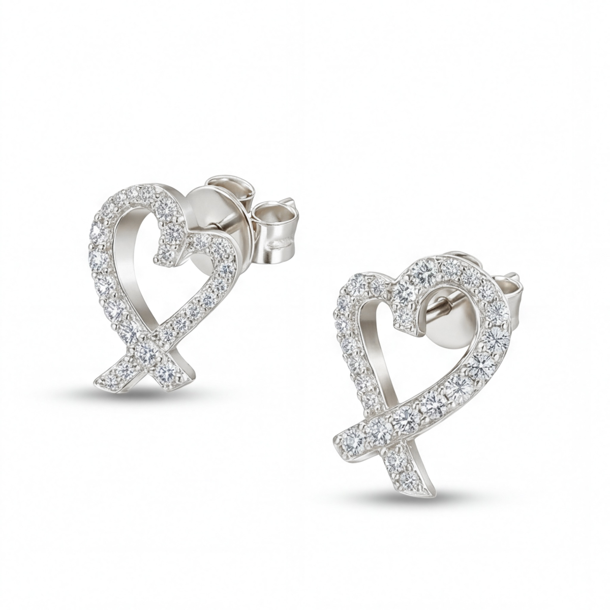 Heart Strings - moissanite oorknopjes in een pavézetting