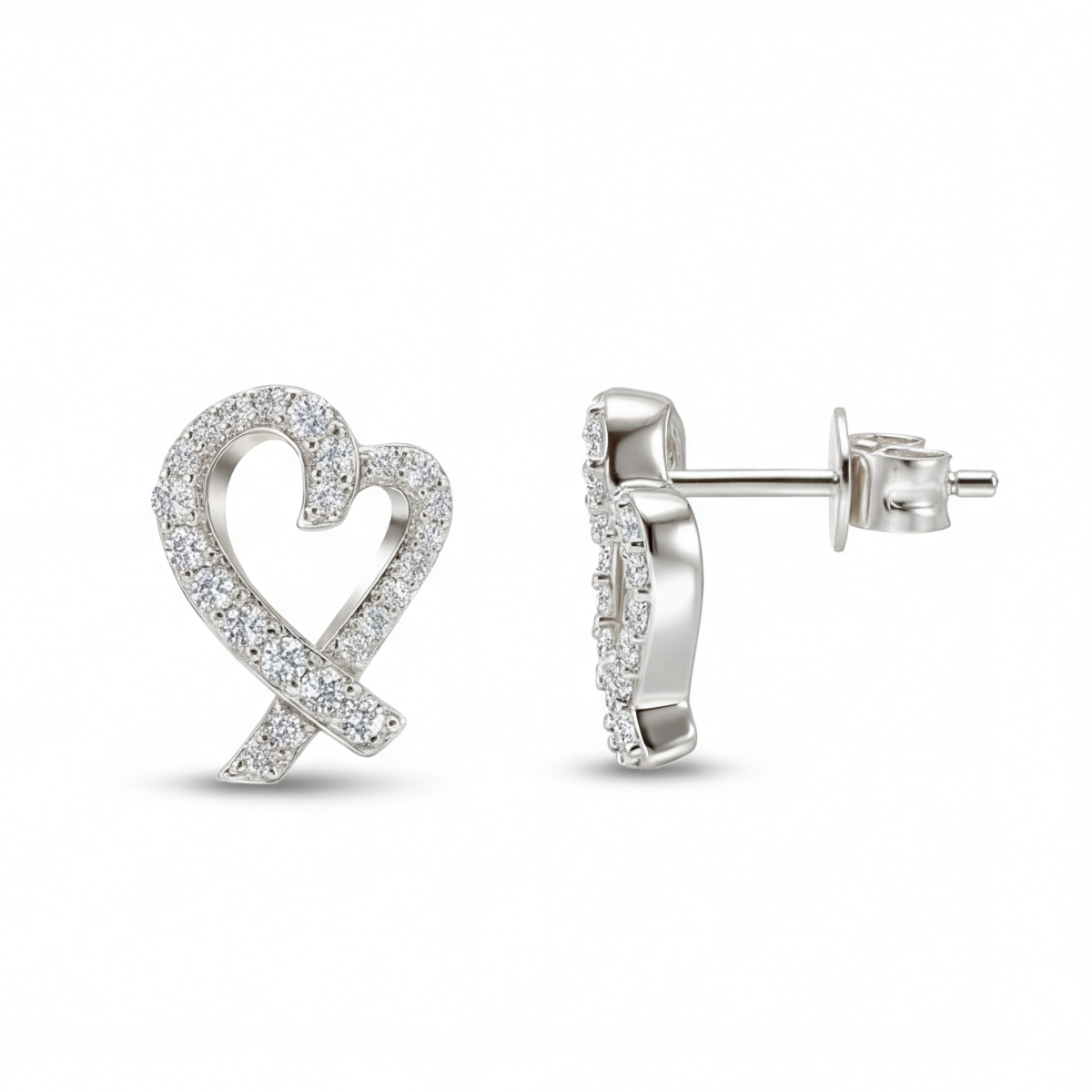 Heart Strings - moissanite oorknopjes in een pavézetting