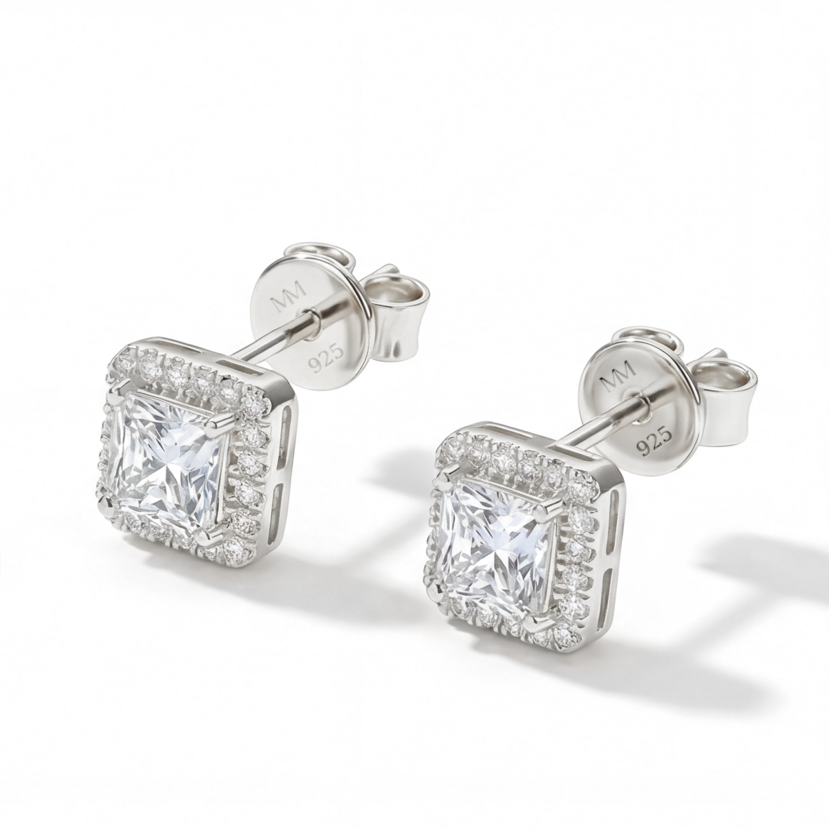 Tetrona - Asscher Moissanite Oorknopjes in Halo Zetting