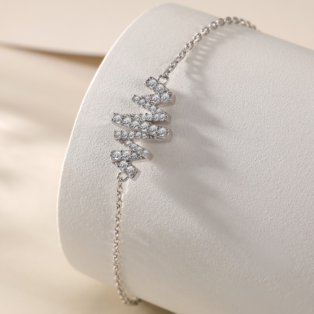 Spiralux - Verstelbare Moissanite Armband Met Pave Symboolontwerp