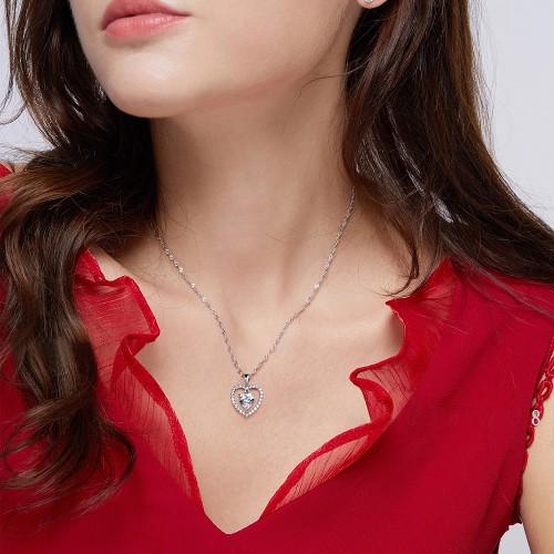 Valoria - Hartvormige Moissanite Hanger met Halo Detail