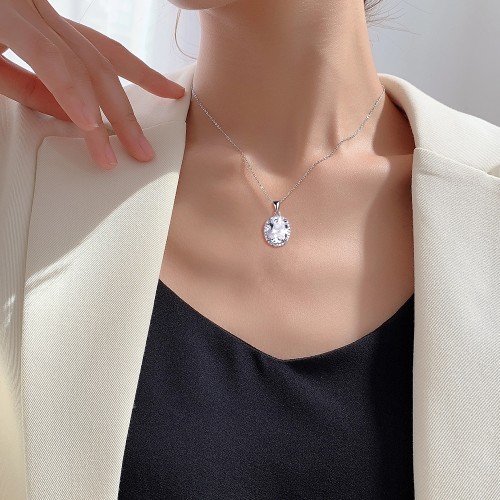 Clarique - Klassieke Ovaalvormige Moissanite Hanger met Pavé Halo