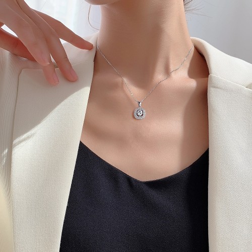 Vivara - Moissanite Hanger met Ingelegde Halo