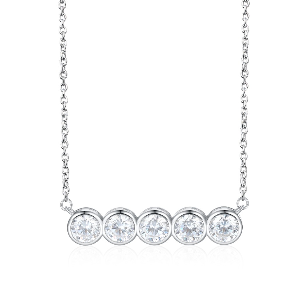Quinta - Vijfstenen Moissanite Ketting in Kastzetting