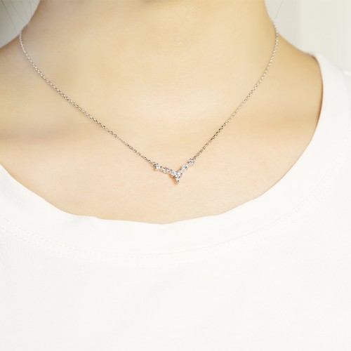 Adelina - Elegante Moissanite Halsketting met Marquise Accenten