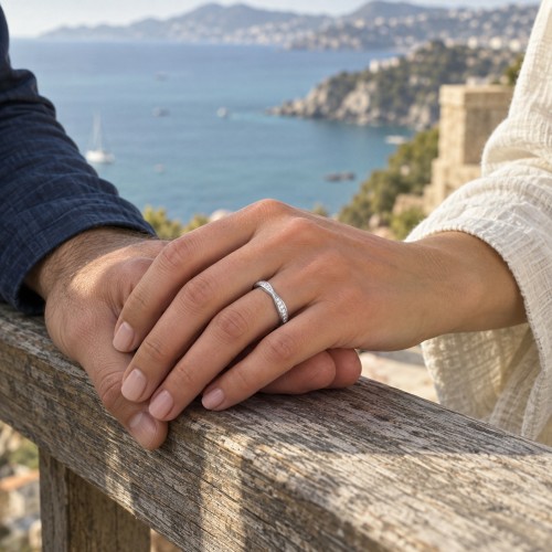 Aria - Gebogen Moissanite Wedding Band Met Pavé Zetting - 