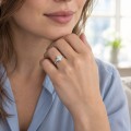 Posy - marquise moissanite ring met zijstenen in clusters