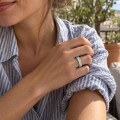 Radiline - radiant moissanite driekwart bezette eternity ring