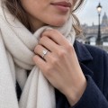 Estelle - peervormige moissanite ring met verspreide zijstenen