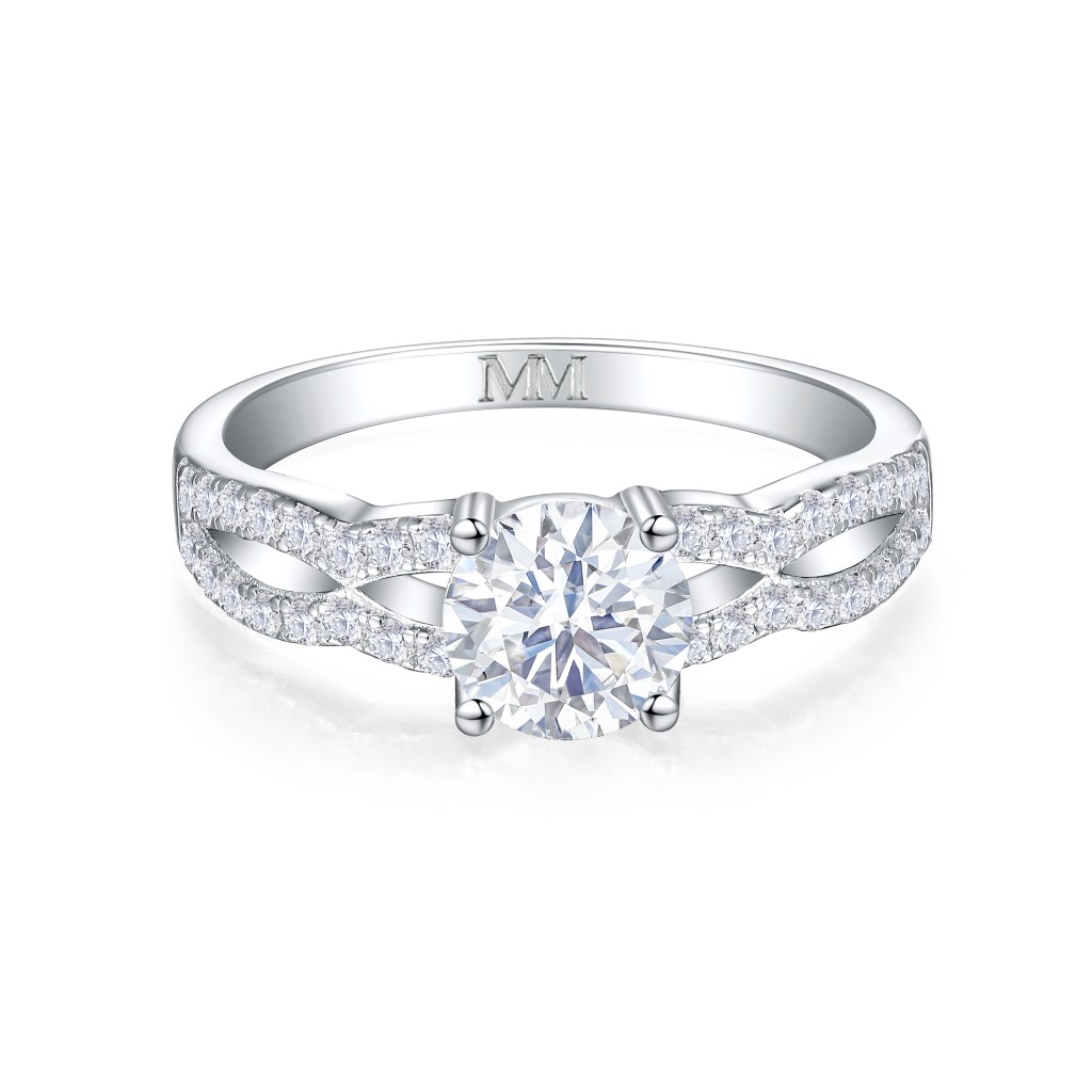 Verity - Moissanite Verlovingsring met Gedraaide Band