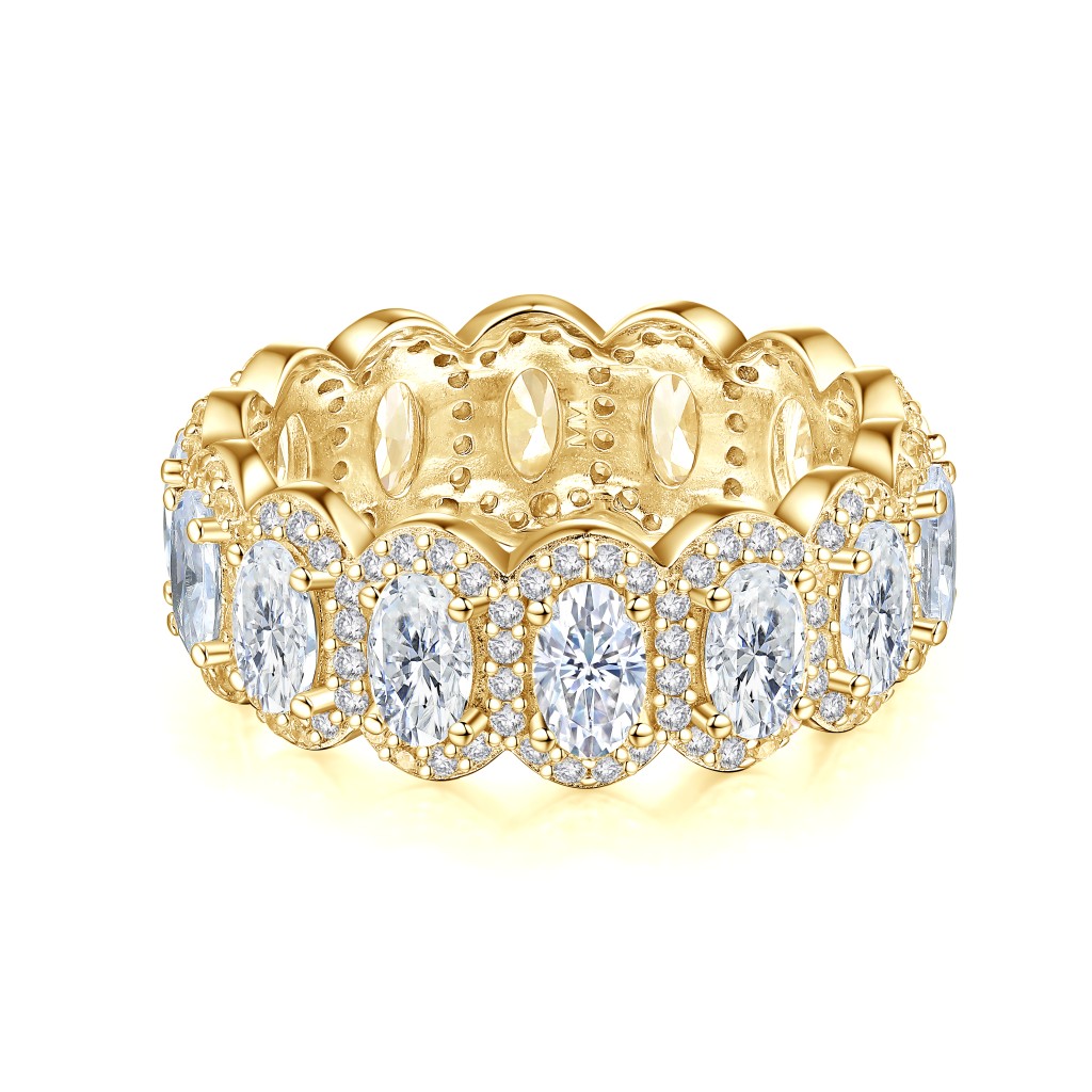 Opaline - Ovaal Geslepen Moissanite Eternity Ring Met Geschulpte Pavé Halo