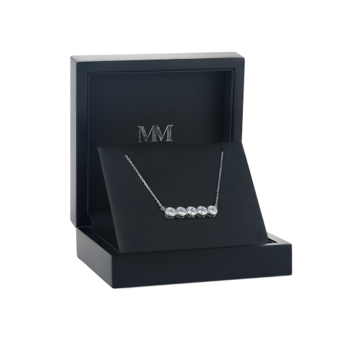 Quinta - Vijfstenen Moissanite Ketting in Kastzetting