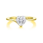 Amora - Hart Solitair Moissanite Ring | My Moissanite Amora - Hart Solitair Moissanite Ring | My Moissanite