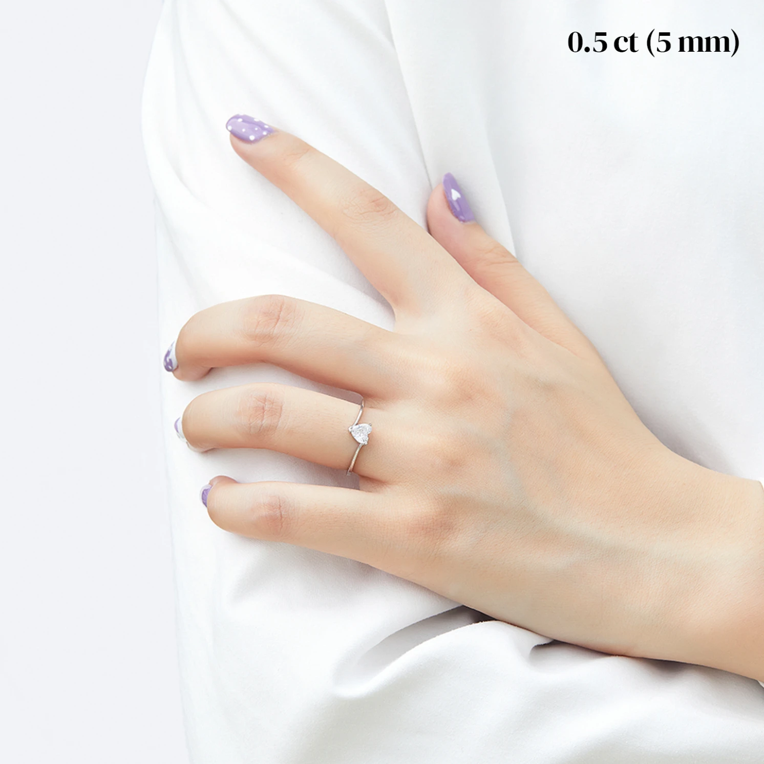 Amora - Hart Solitair Moissanite Ring | My Moissanite Amora - Hart Solitair Moissanite Ring | My Moissanite