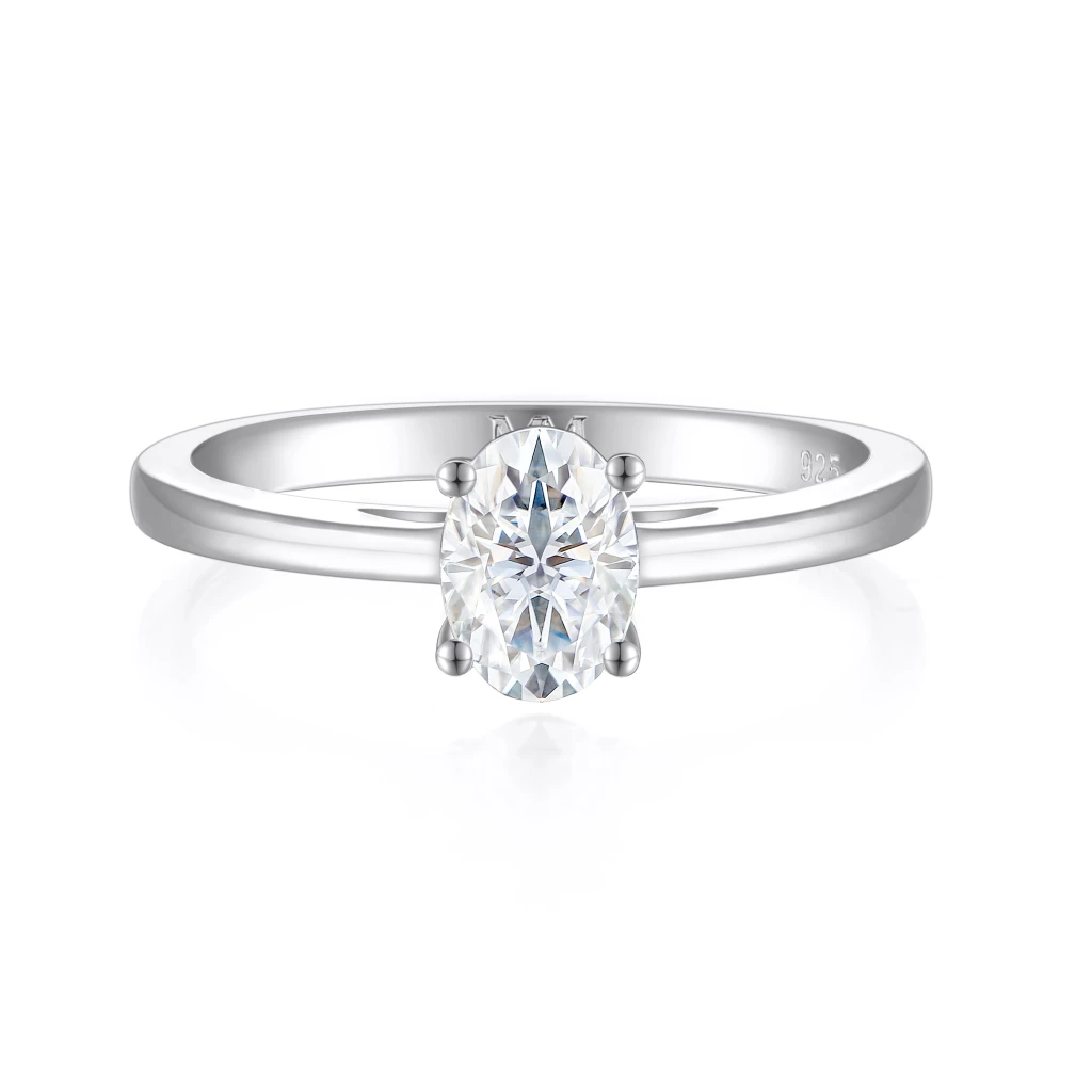 Eloise - Ovaal Solitair Moissanite Ring