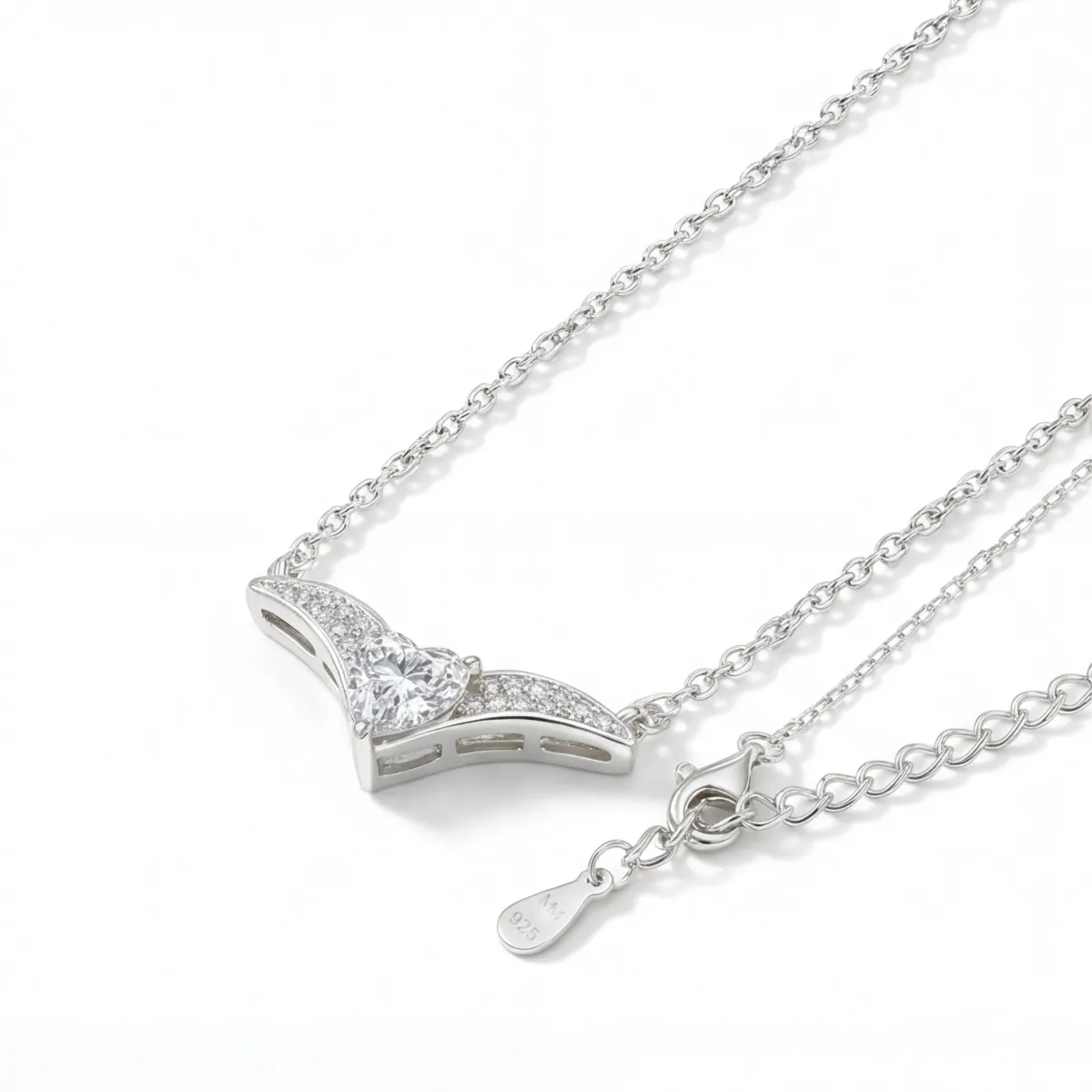 Vaneza - Elegante Moissanite V-vormige Ketting met Pave Accenten