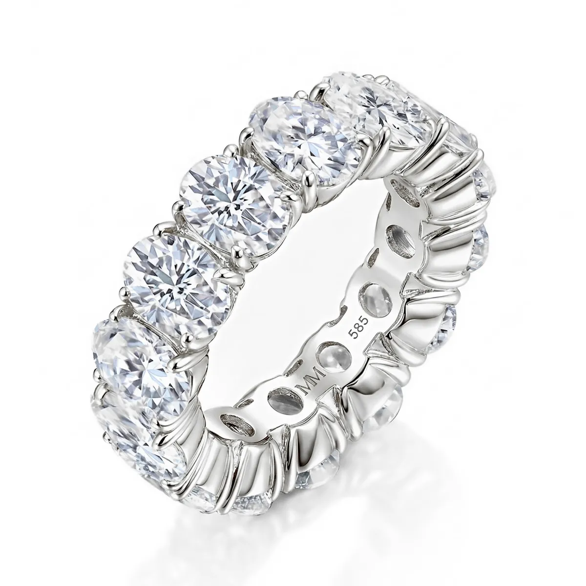 Daphne - Ovaal Geslepen Moissanite Full Eternity Ring