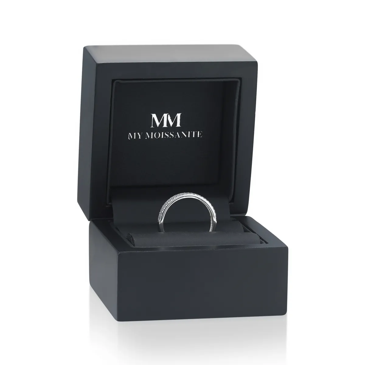 Glissade - Moissanite Ring Met Pavé Zetting En Taps Toelopende Band