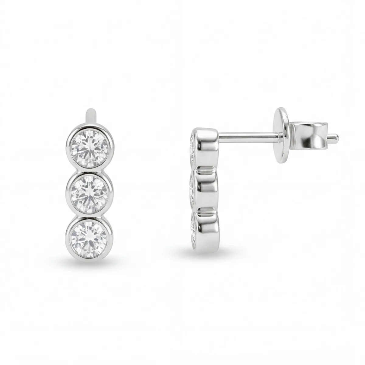 Tri-Bezel - Moissanite Stud Oorbellen in Bezel Setting