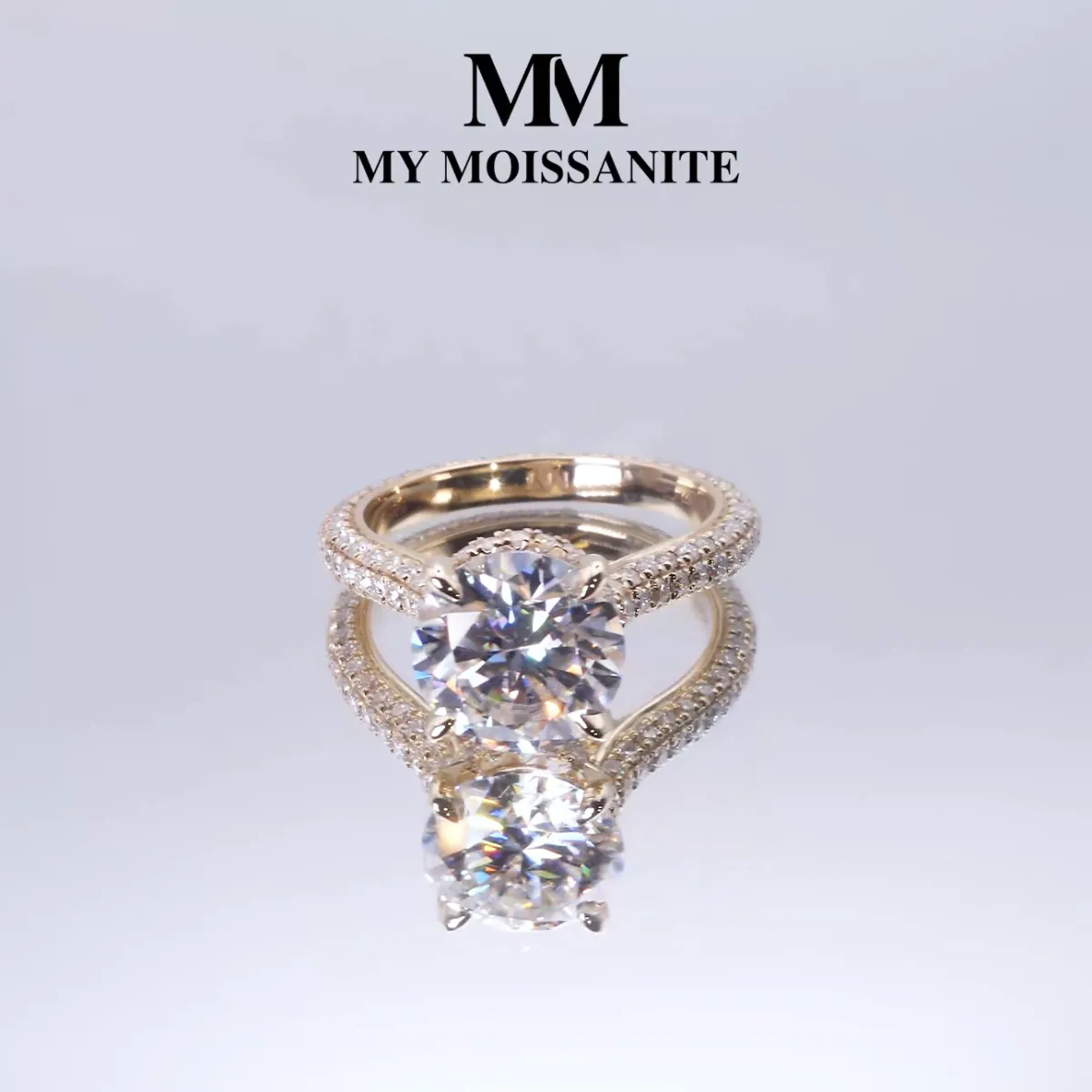 Cassiane - Moissanite Verlovingsring met Pavé-gezette Accentstenen