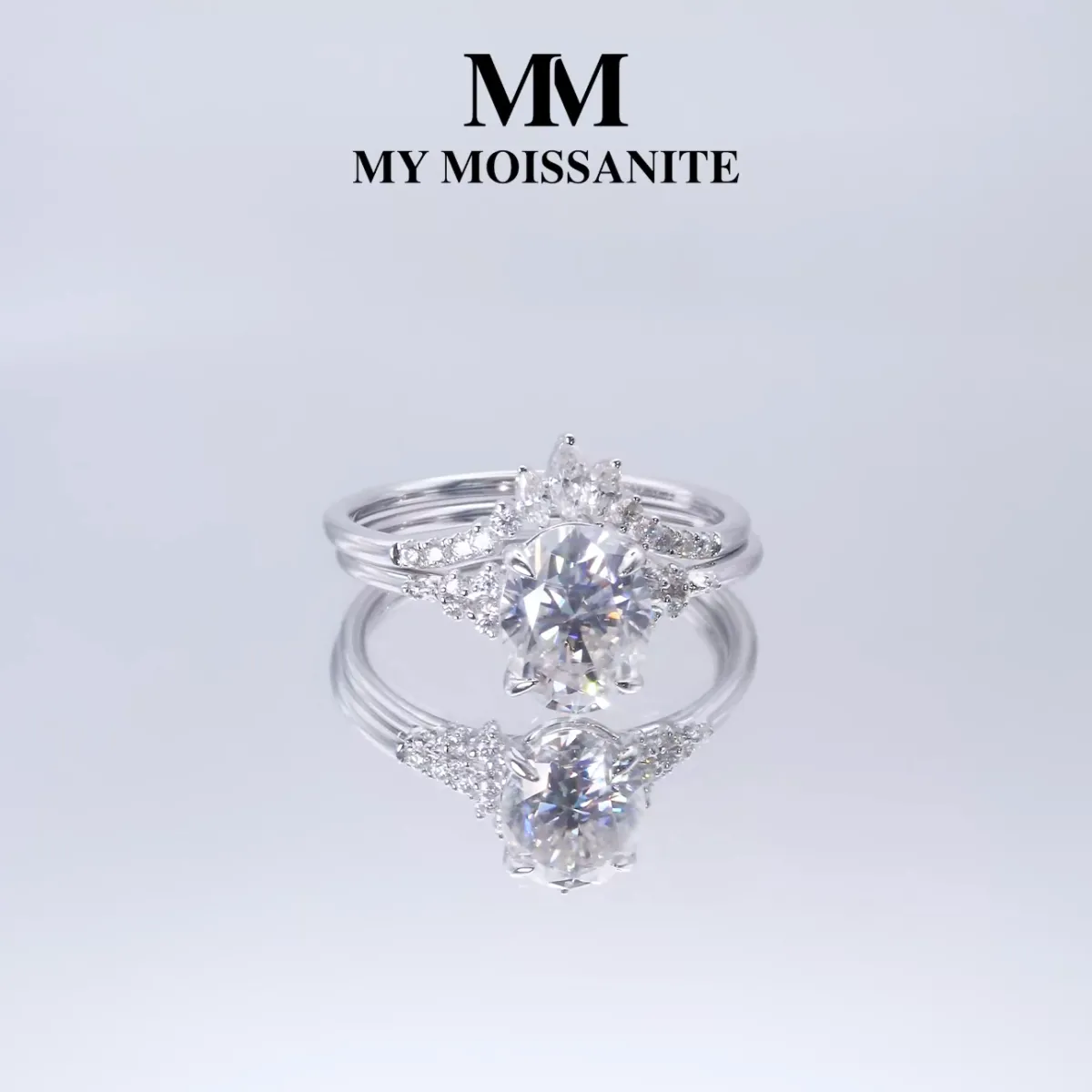 Etherische Elegantie set - Ovaline & Serenella Moissanite bruids set met marquise accenten