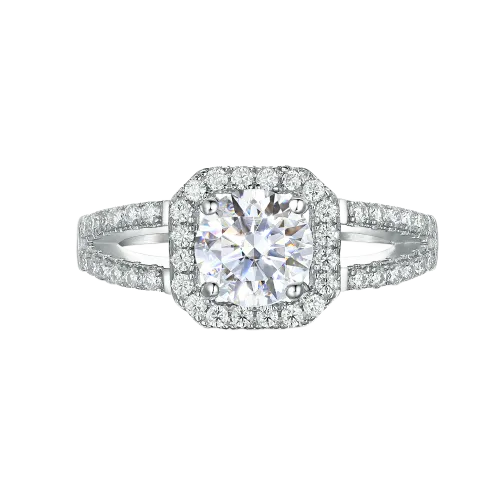 Evora – Moissanite Ring with Split-Shank in Halo Setting